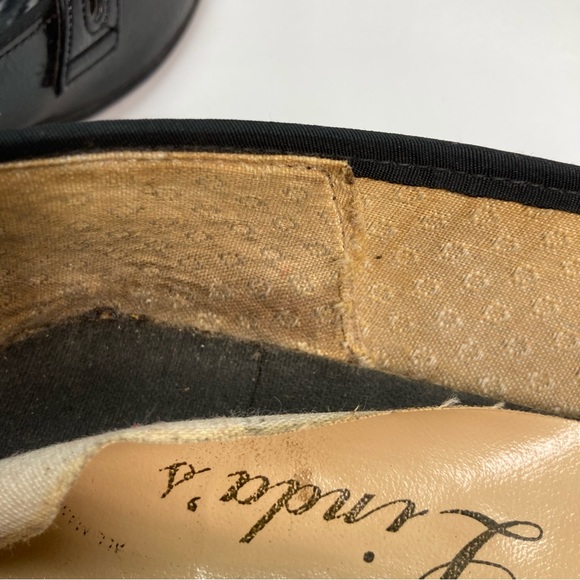 Vintage Linda’s Two Buckle Black Shoes SZ 7.5 with 1 inch Heel - Picture 5 of 16